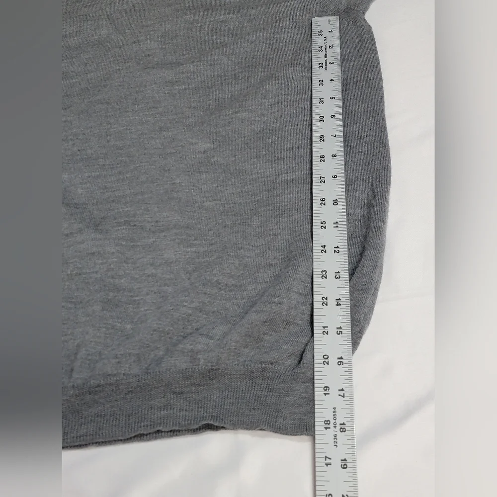 J. Crew Mens Slim Fit XL 100% Merino Wool Heather Metal V-Neck Sweater